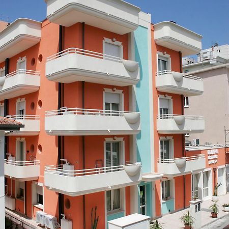 Residence Olimpo Rimini Eksteriør bilde